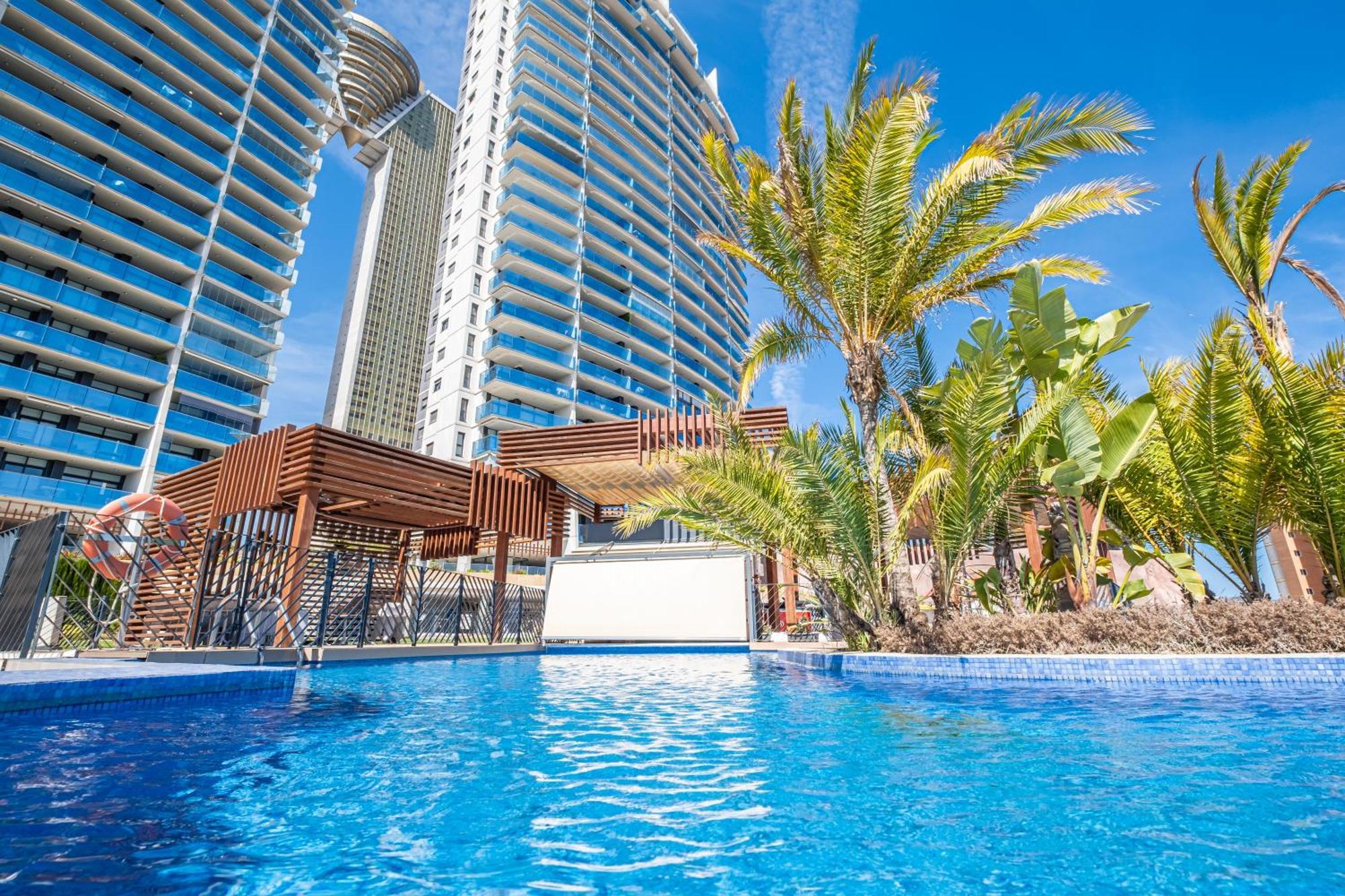 Sunset Drive 4-8 Poniente Beach Apartment *